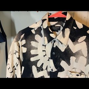 UNIQUE design on a mens short sleeve collar shirt